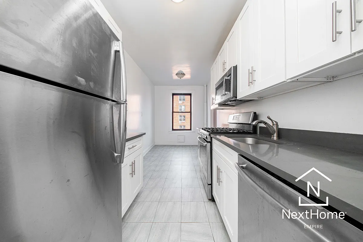 Building Photo - 144-32 35th Ave #C42