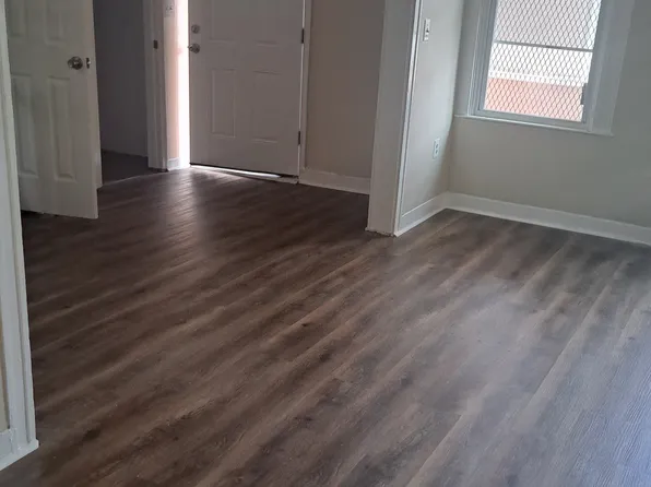 2106 Presbury St, Baltimore, MD 21217