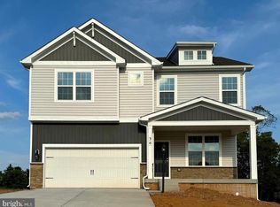 30 Christina Dr, York, PA 17404