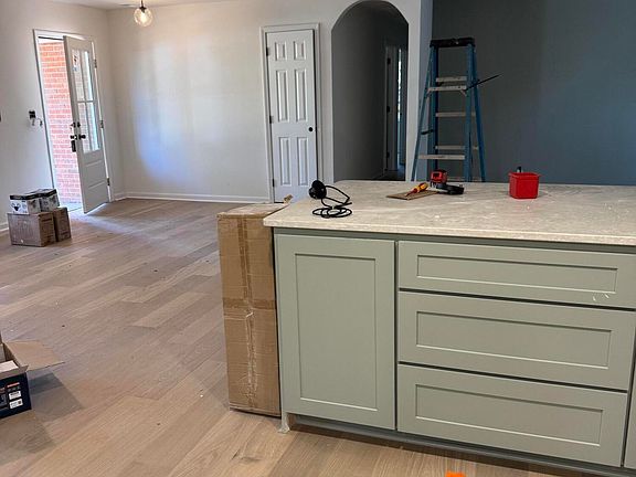 3rd image of 3509 Morningside Dr