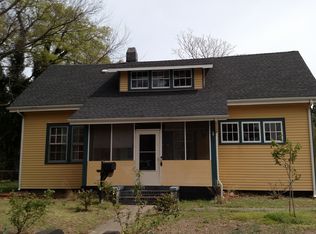 307 Allen Ave, Hopewell, VA 23860