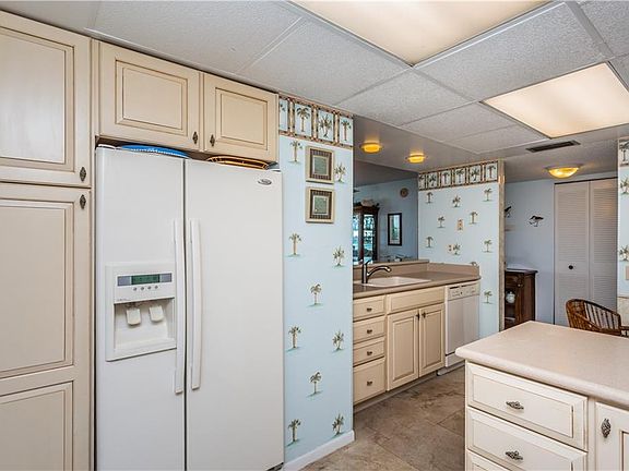 3rd image of 6322 Palma Del Mar Blvd S APT 1005