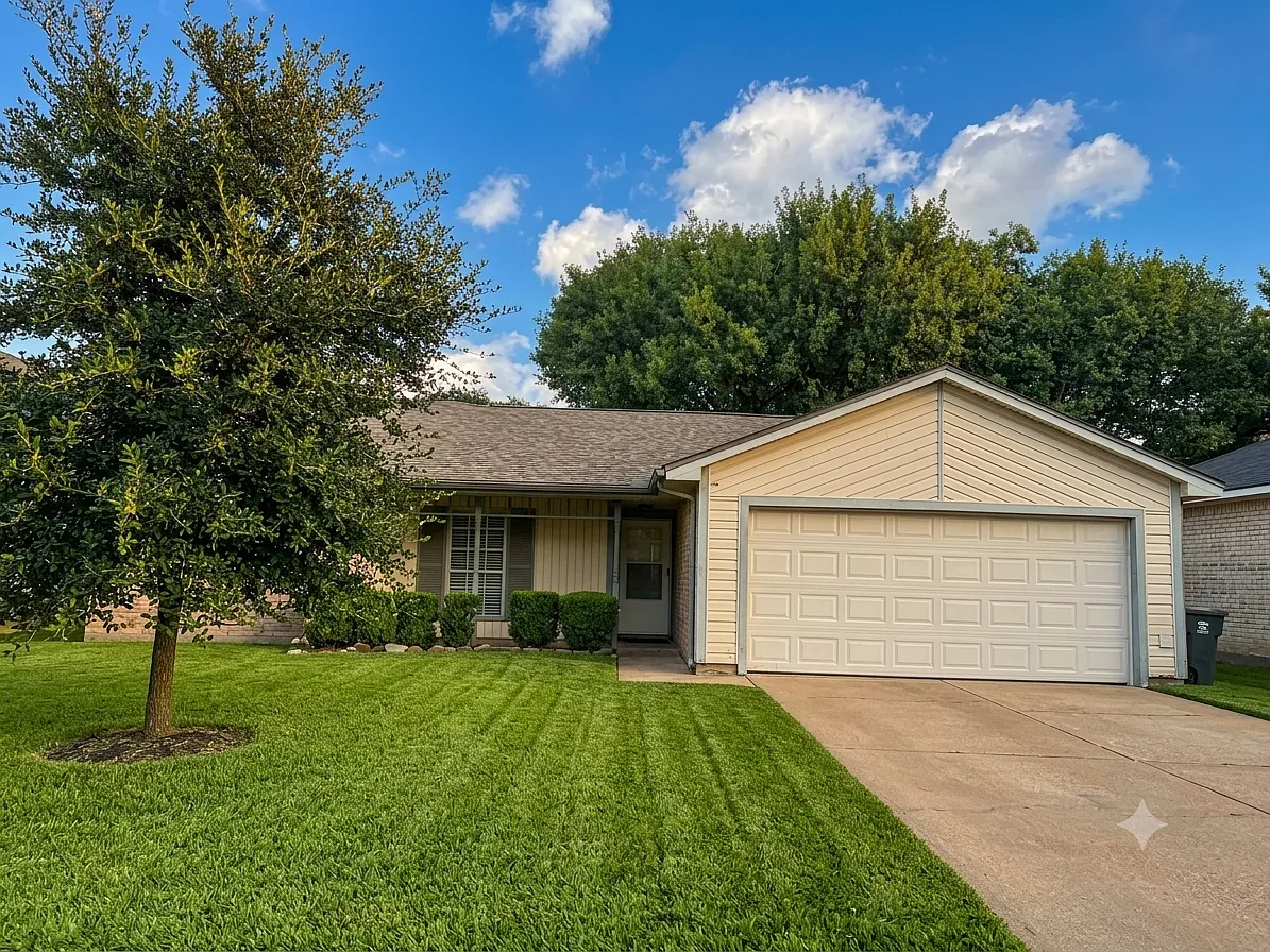 3 bed, 1534 sqft, $1,795 — Photo 1
