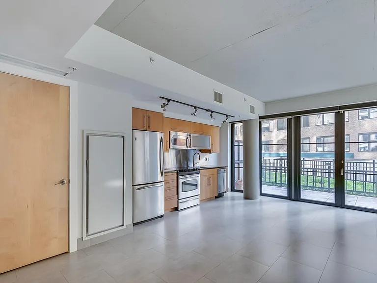1133 14th St NW #203 — Photo 11