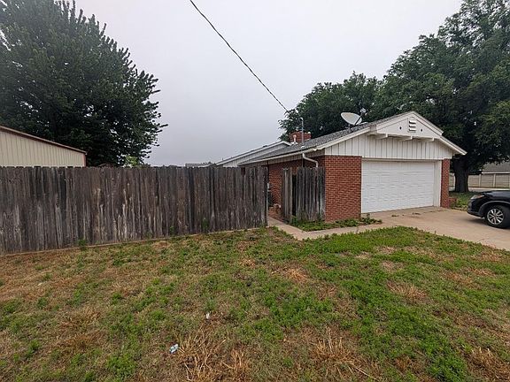 3rd image of 1023 34th St