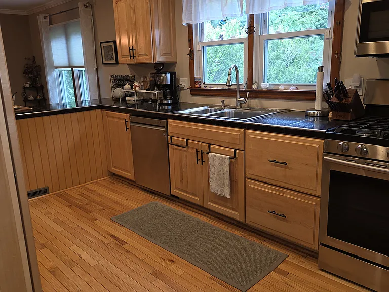 8 Willow Ln — Photo 5