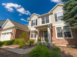 3 Hithergreen Ct, Algonquin, IL 60102