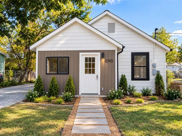 1090 S Washington Ave, Fayetteville, AR 72701