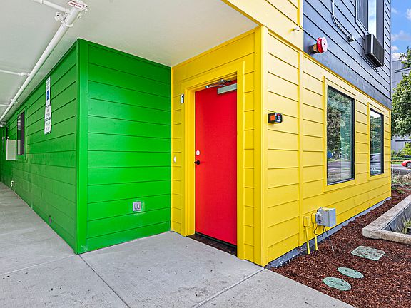 2nd image of 530 E 18th Ave APT 1