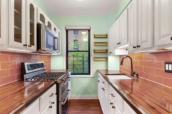 Sold by Corcoran | media 16