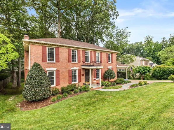 4407 Wakefield Dr, Annandale, VA 22003