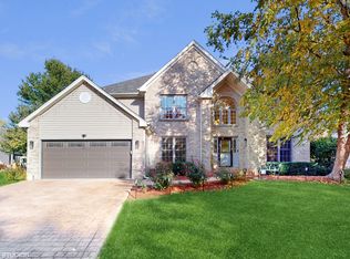 126 Peace Ave, Bolingbrook, IL 60490