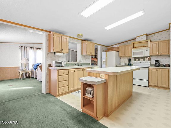 4th image of 3182 Paxton Rd