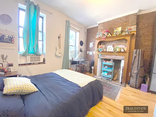 Rented by ZealEstate Group Inc | media 15