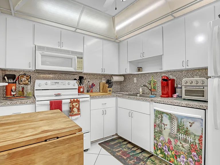 3221 S Ocean Blvd #1003 — Photo 5
