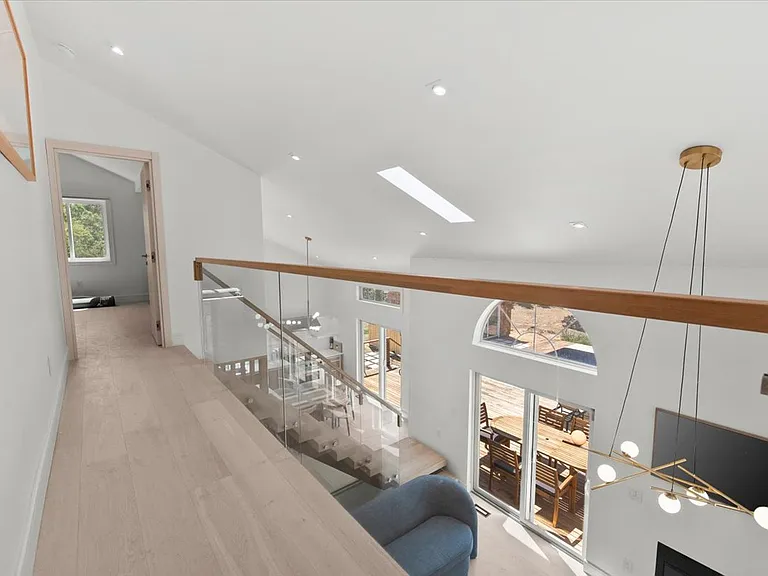280 Shinnecock Hills Rd — Photo 24