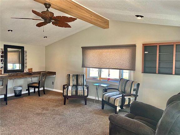 3rd image of 9062 N Plaza Dr