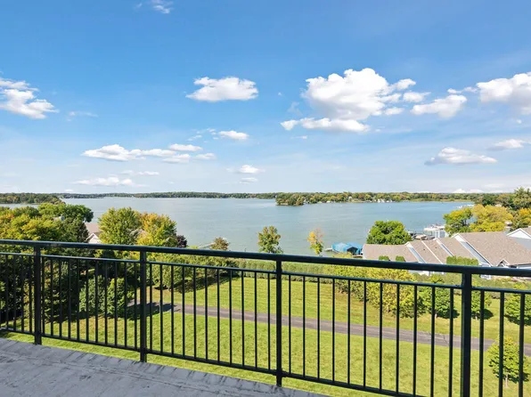 4100 Spring St APT 309, Spring Park, MN 55384