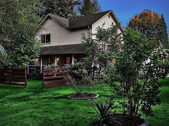 Beautiful Front Yard