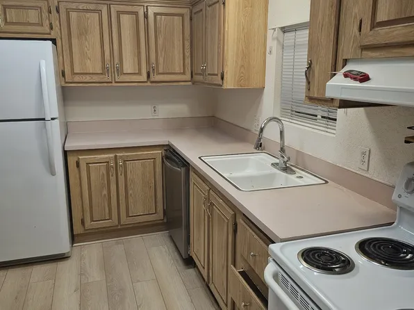 1325 E 19th Ave, Apache Junction, AZ 85119