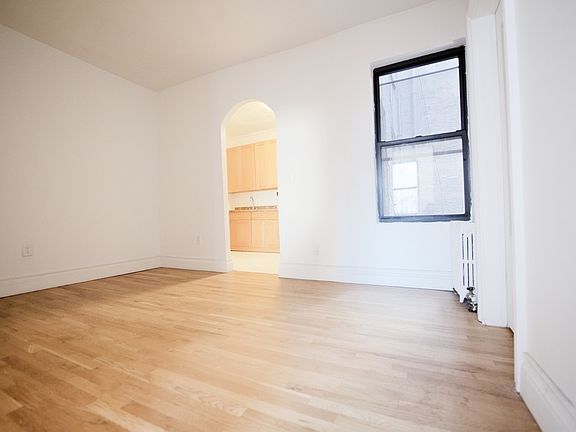 2nd image of 13 Allen St #4A