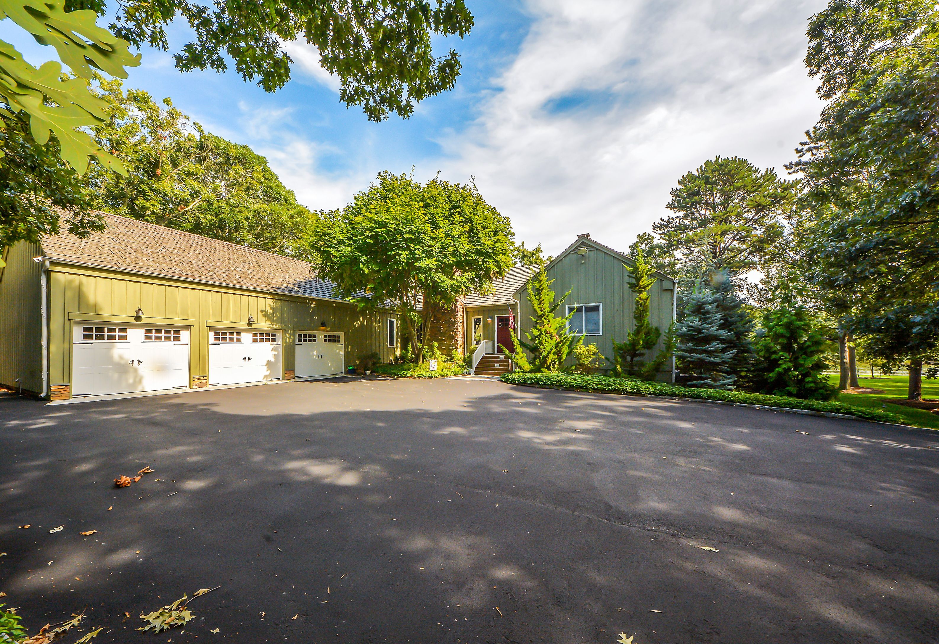 44 Cedar Ln in Remsenburg Out East