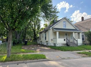 898 Inman St, Akron, OH 44306