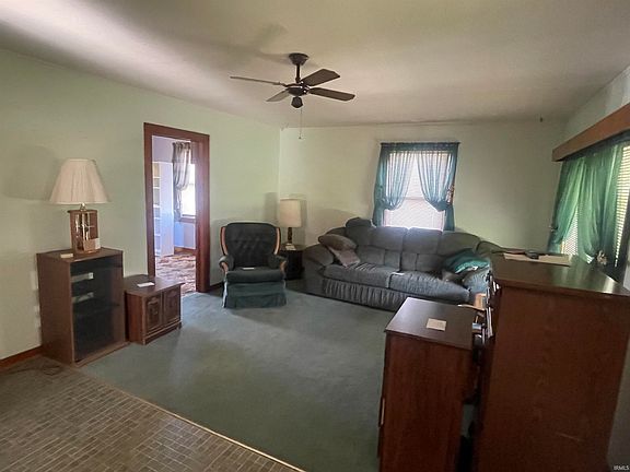 3rd image of 552 N Dakota St