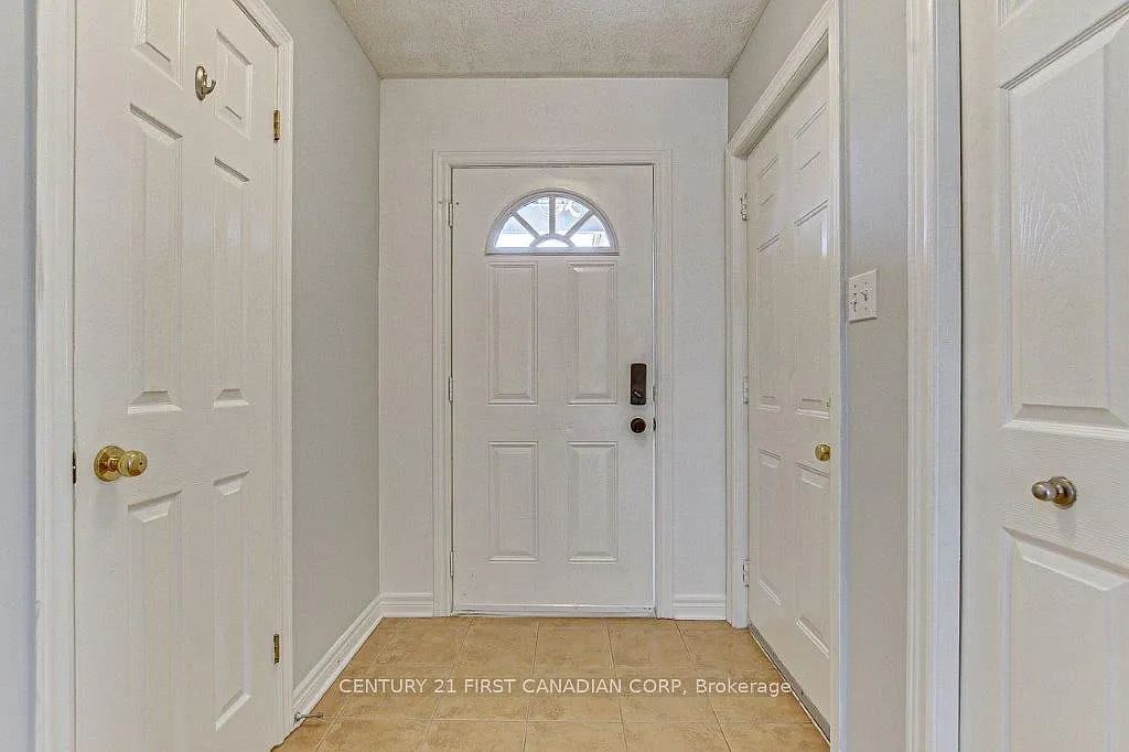 4 bed, $2,950 — Photo 3