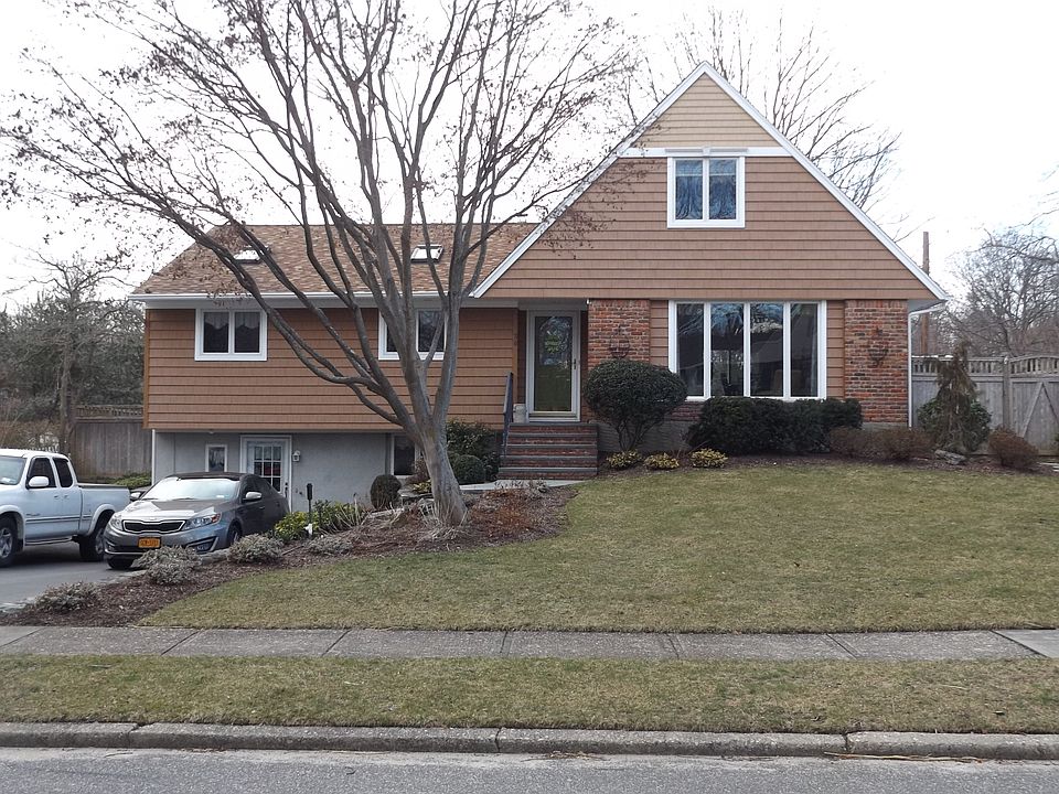1st image of 36 Dorothy Ln