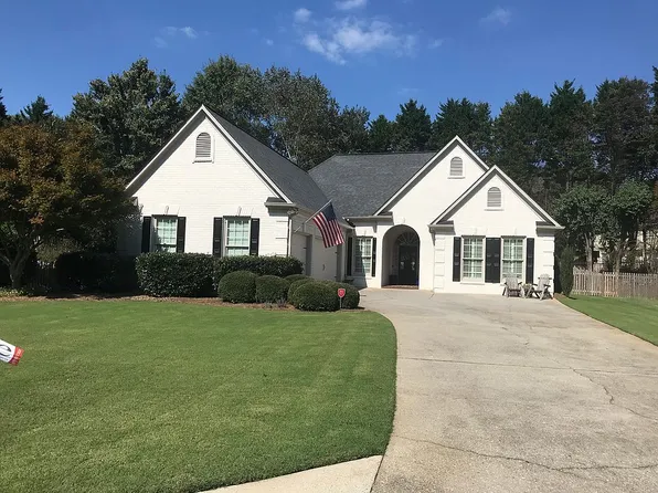 930 Whitetail Ct, Alpharetta, GA 30005