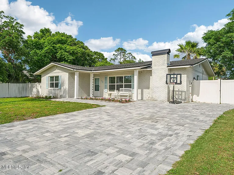 42 Dolphin Blvd — Photo 43