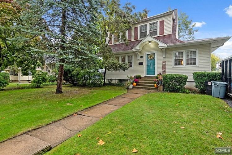1st image of 1157 Margaret St