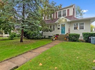 1157 Margaret St, Teaneck, NJ