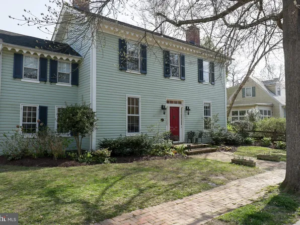 106 W Chestnut St, Saint Michaels, MD 21663