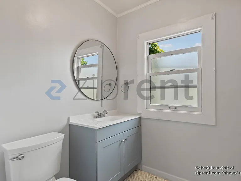 1336 Parker St — Photo 18
