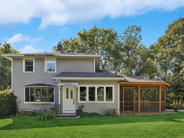 215 4th St NW, Glenwood, MN 56334