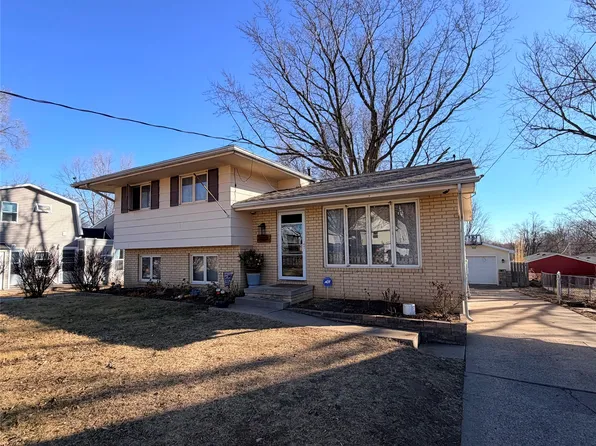 4127 55th St, Des Moines, IA 50310