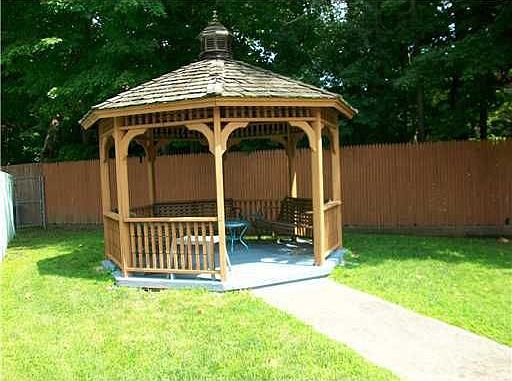 3rd image of 810 Blooming Grove Tp 22 #22