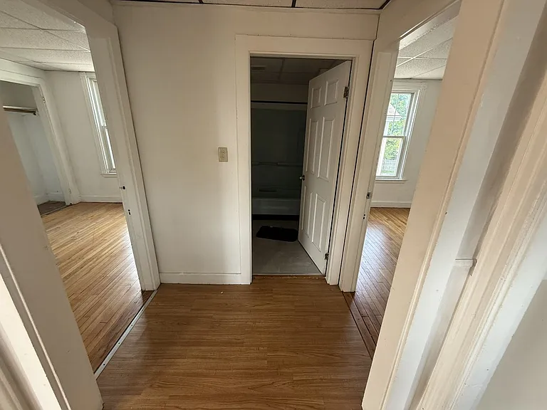 11 Mass Ave — Photo 8