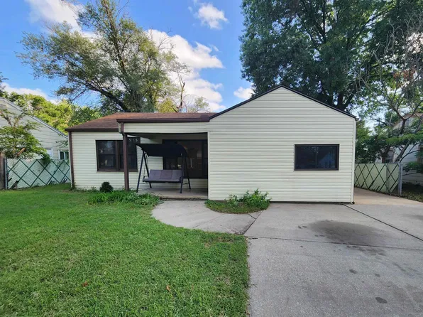 515 E 10th Ave, Belle Plaine, KS 67013