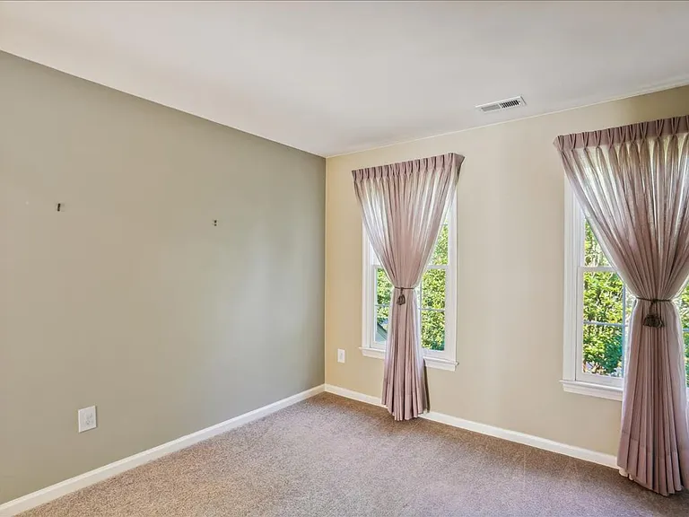 8931 Falls Farm Dr — Photo 85