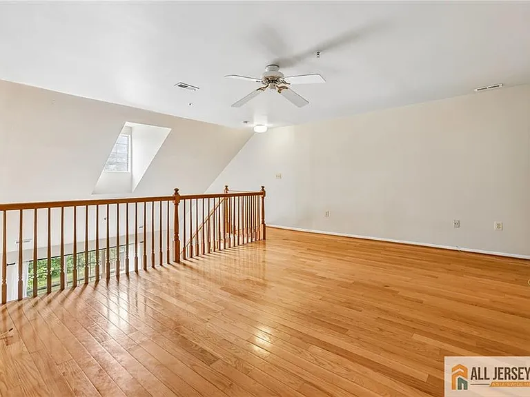 624 Brickhouse Rd — Photo 28