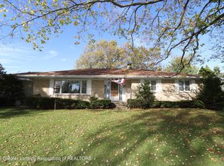 6860 W Howe Rd, Dewitt, MI 48820