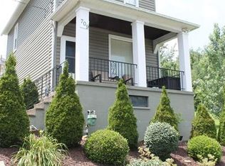 709 Sellers Ave, Jeannette, PA 15644