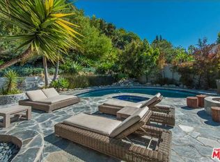 7525 Devista Dr, Los Angeles, CA 90046