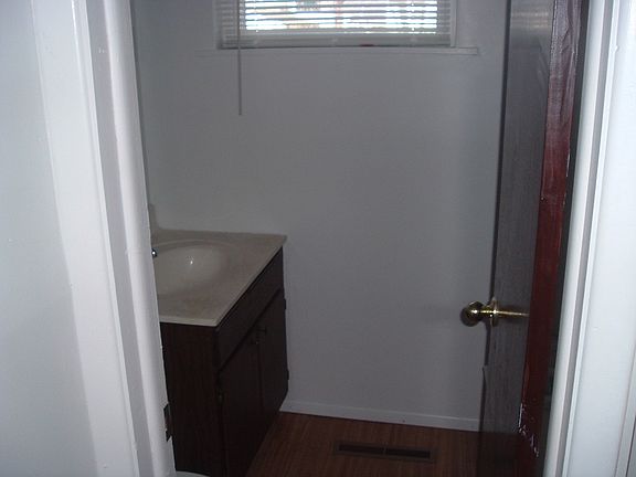 5th image of 1471 Lillian Ln