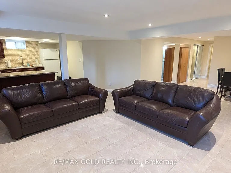 20 Hiking Ct #BASEMENT — Photo 10