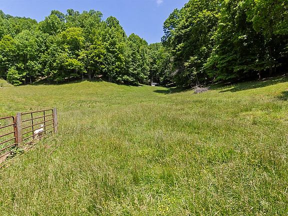 68th image of 1651 Winding Stairs Rd