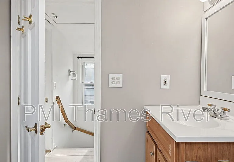 33 Laurel St — Photo 38